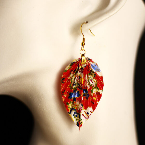 Leaf Earrings Tezome Yuzen / Orecchini a foglia Tezome Yuzen - Image 2