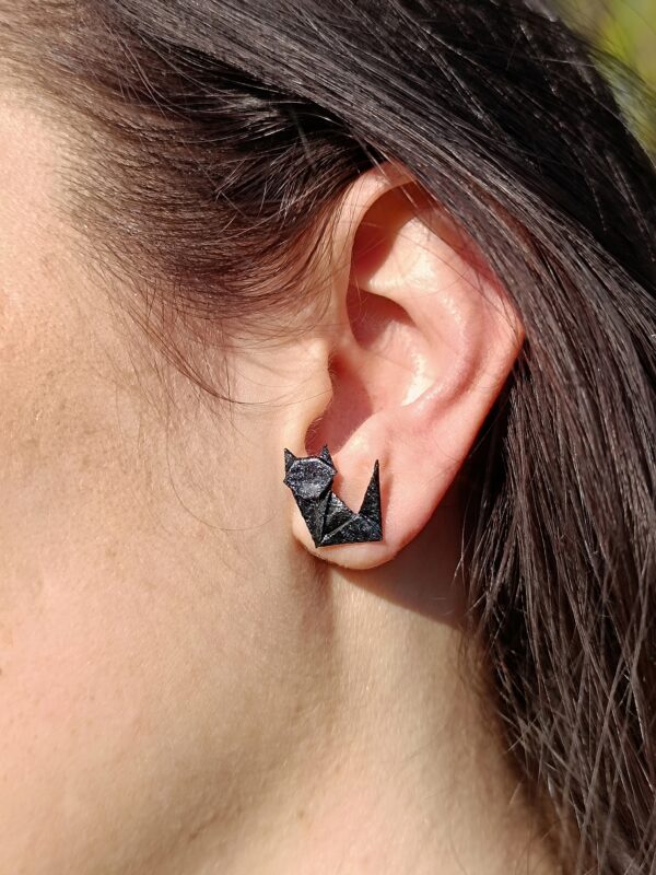 Kittens Stud Earrings / Orecchini Gattino da lobo (Black / Nero) - Image 2