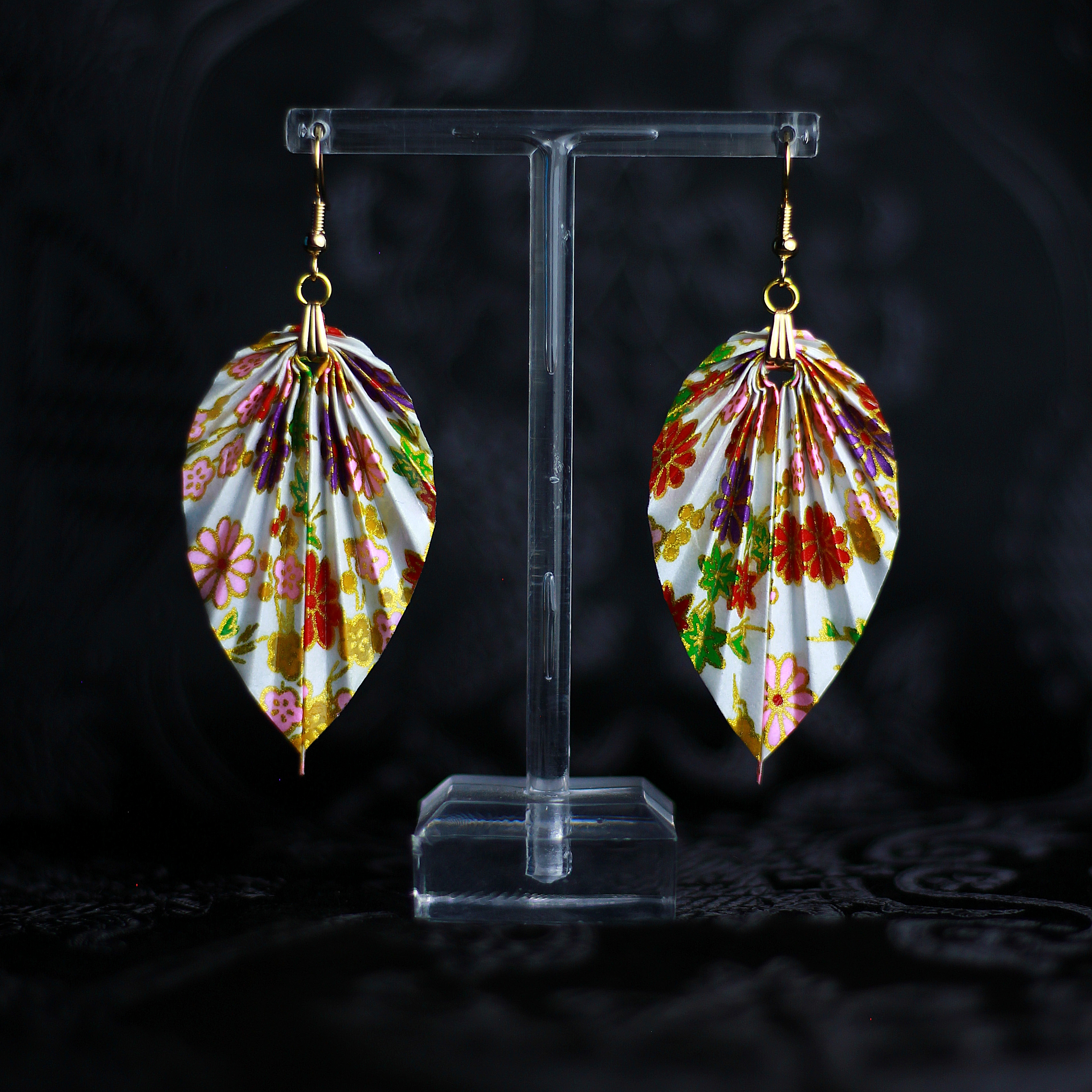 Leaf Earrings Yuzen Chiyogami Kyoto / Orecchini a foglia Yuzen Chiyogami Kyoto