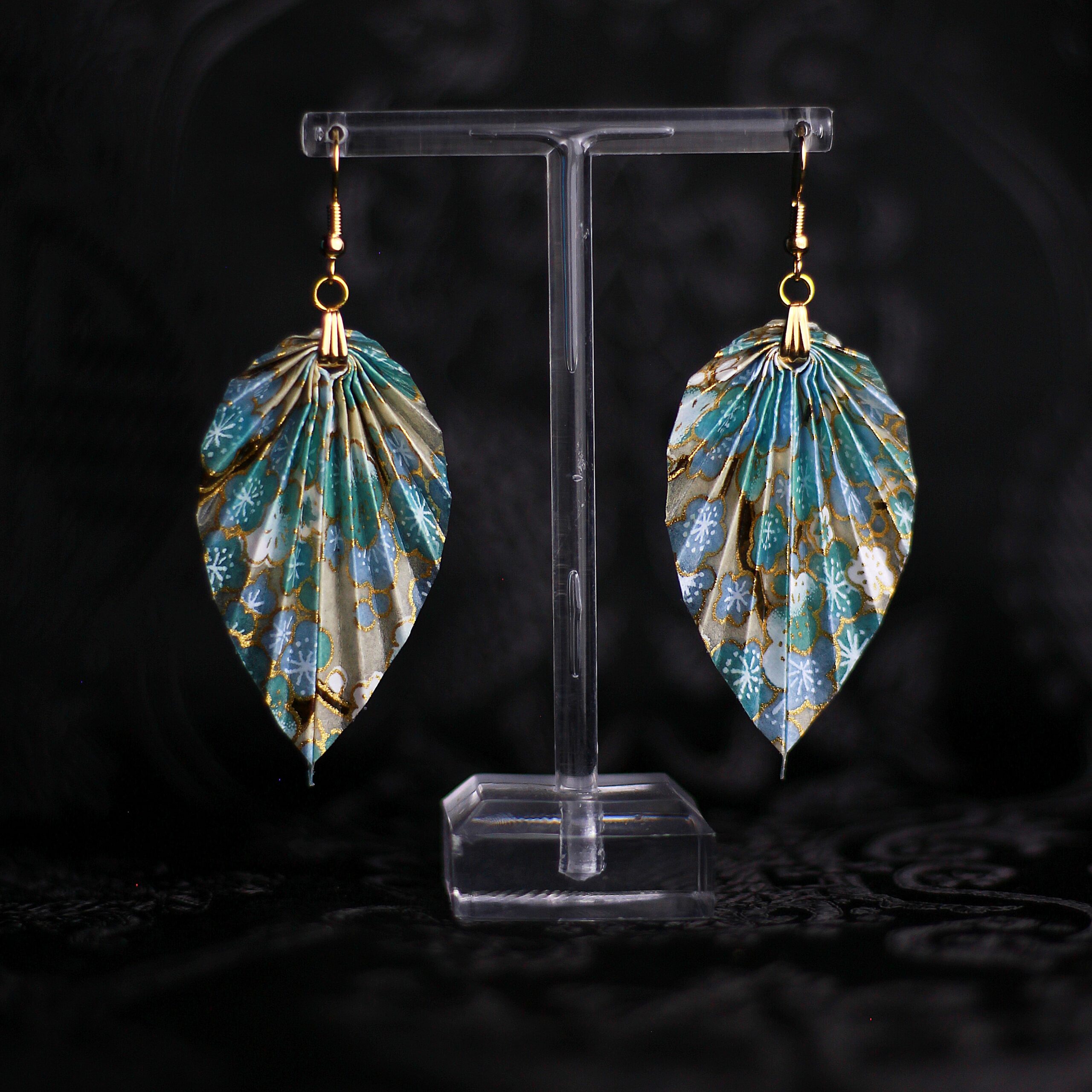 Leaf Earrings Yuzen Chiyogami Kyoto / Orecchini a foglia Yuzen Chiyogami Kyoto