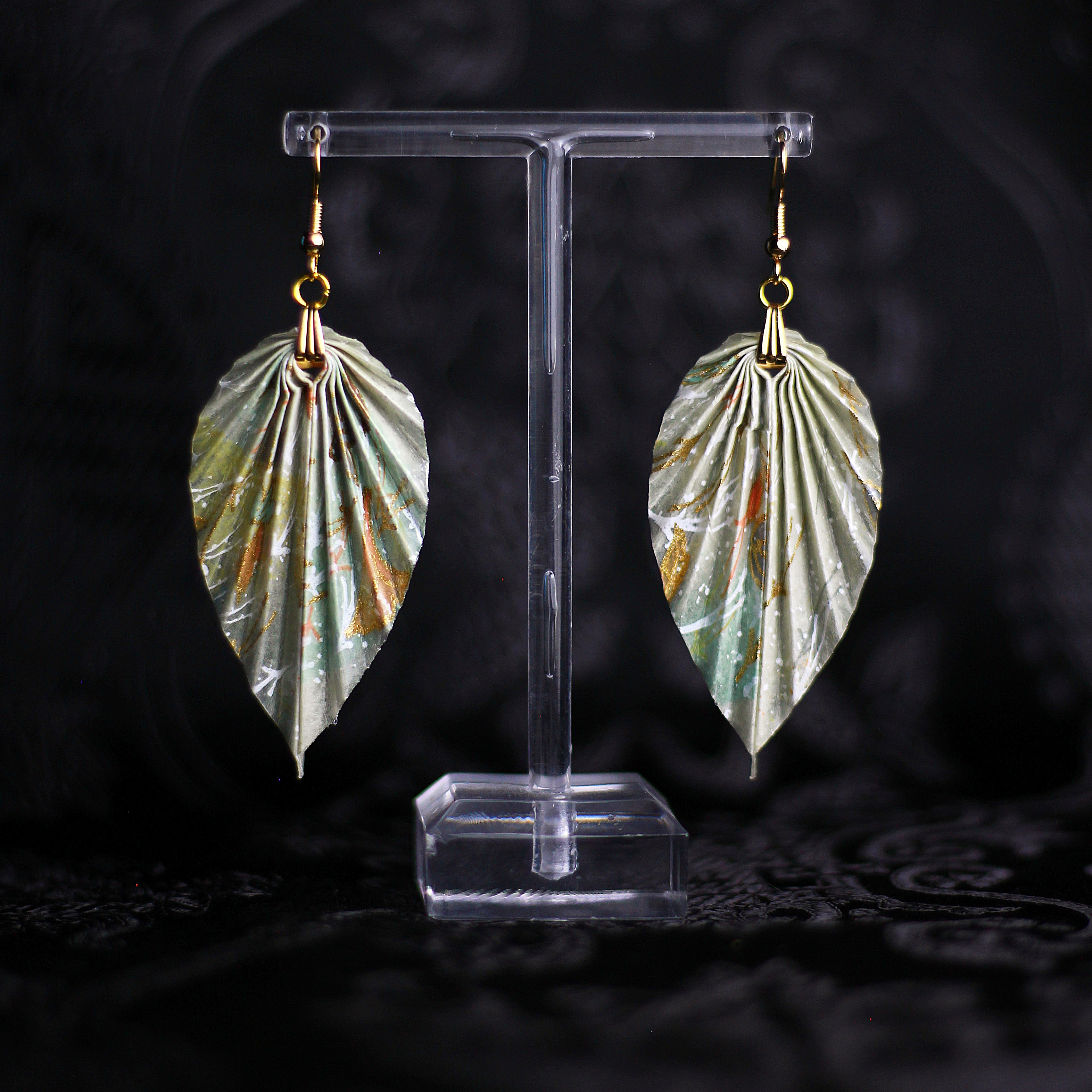 Leaf Earrings Yuzen Chiyogami Kyoto / Orecchini a foglia Yuzen Chiyogami Kyoto