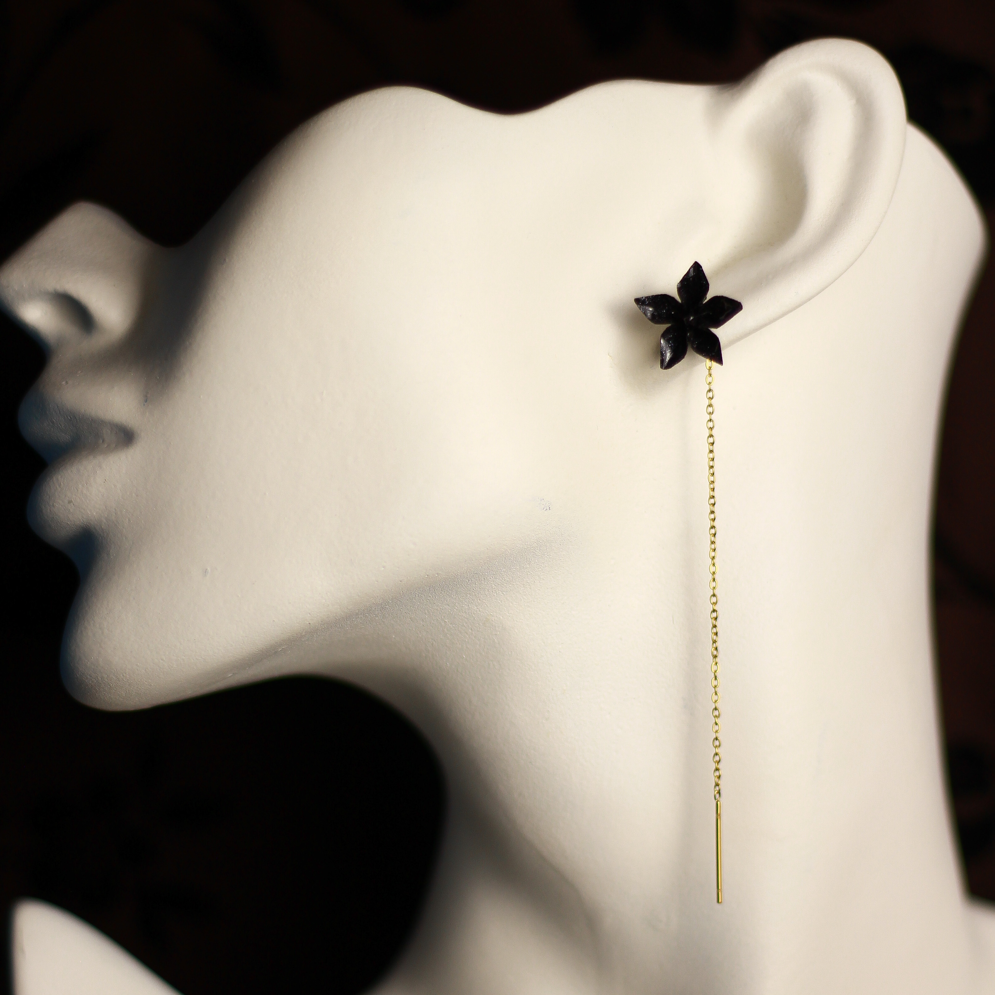 Japanese Bellflower Up and Down Earrings Black / Orecchini Sali Scendi Campanula Giapponese Nero