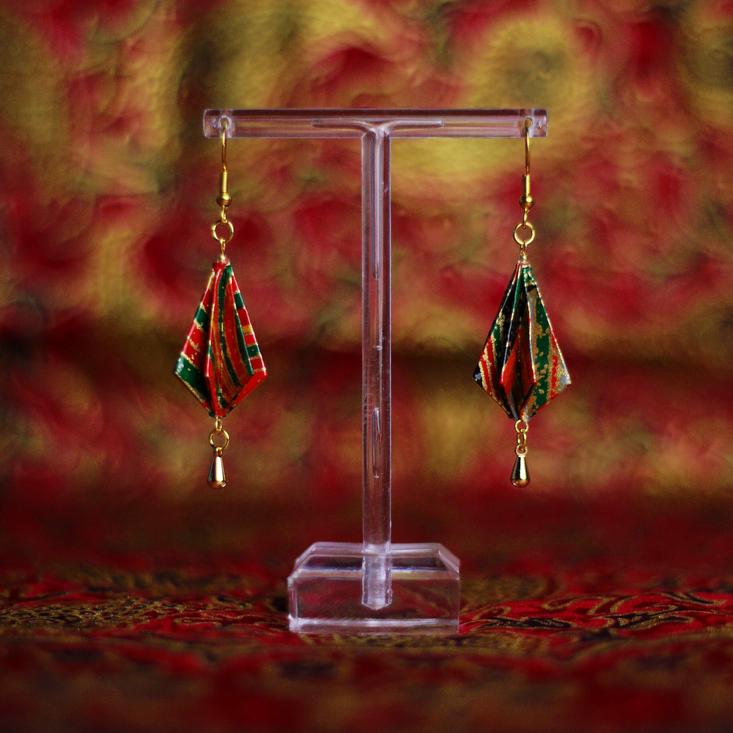 Origami Bell Pendant Earrings Yuzen Chiyogami / Orecchini a Pendente Campana Origami Yuzen Chiyogami