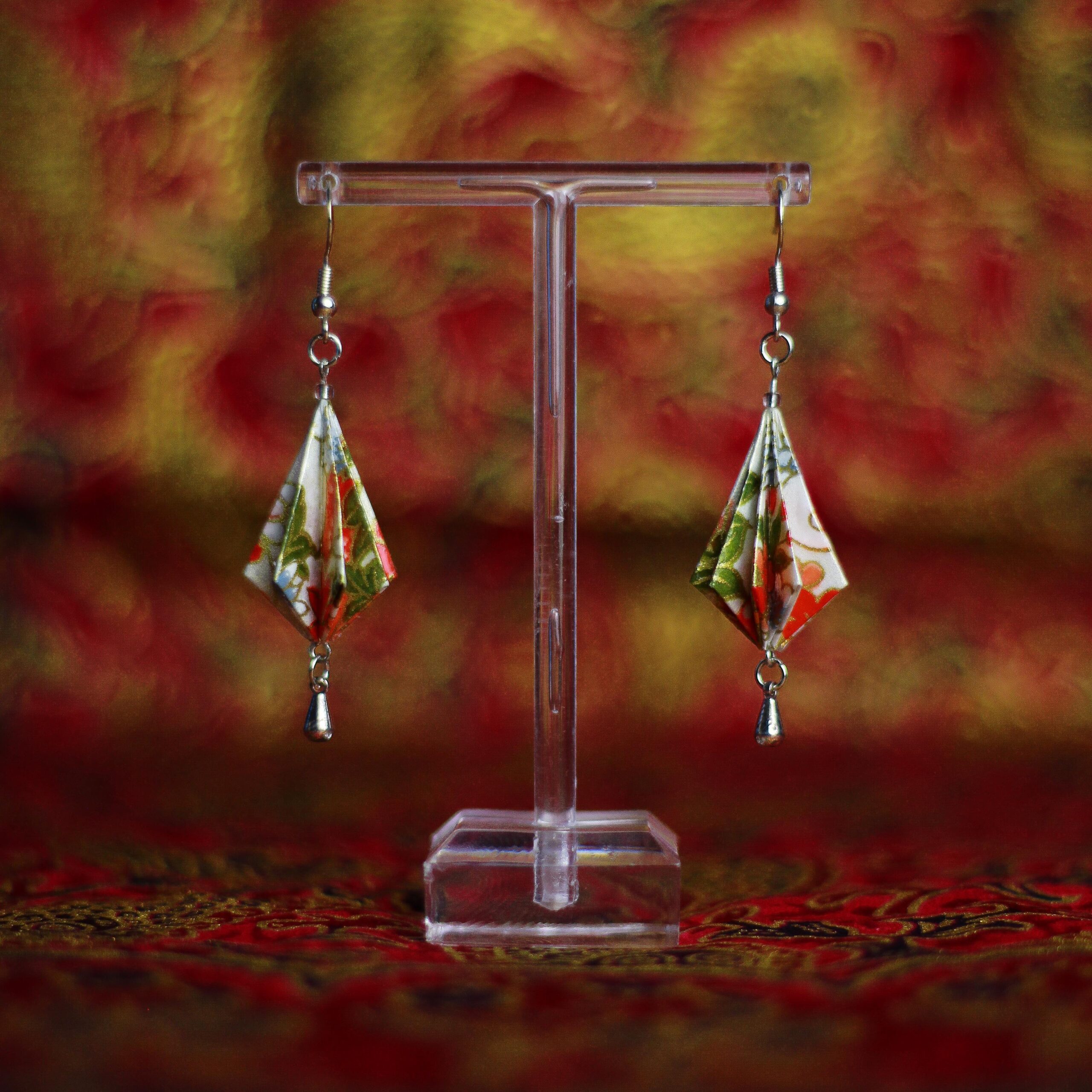 Origami Bell Pendant Earrings Yuzen Chiyogami / Orecchini a Pendente Campana Origami Yuzen Chiyogami